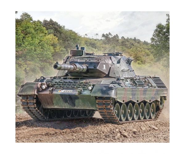 Italeri 1/35 Leopard 1A5 harckocsi makett