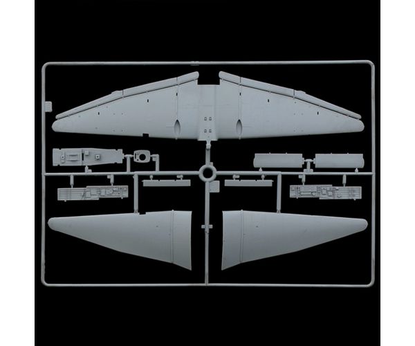 Italeri 1/48 Ju 87 B-2/R-2 Picchiatello repülőgép makett
