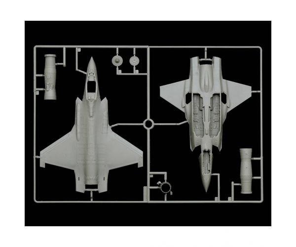 Italeri 1/72 F-35A Lightning II vadászgép makett