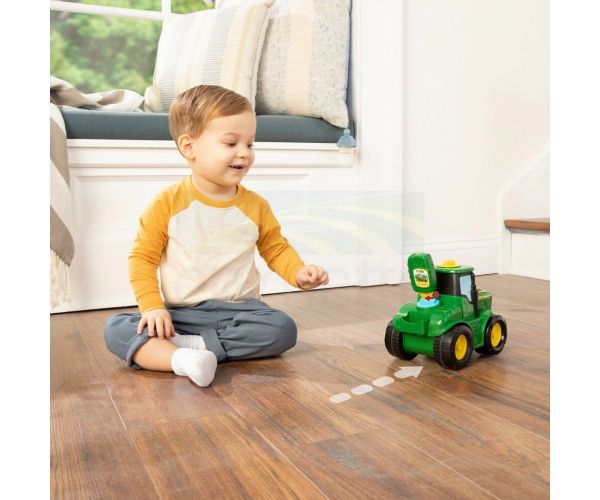 John Deere: Key 'n Go Johnny traktor indítókulccsal és mozgó funkcióval