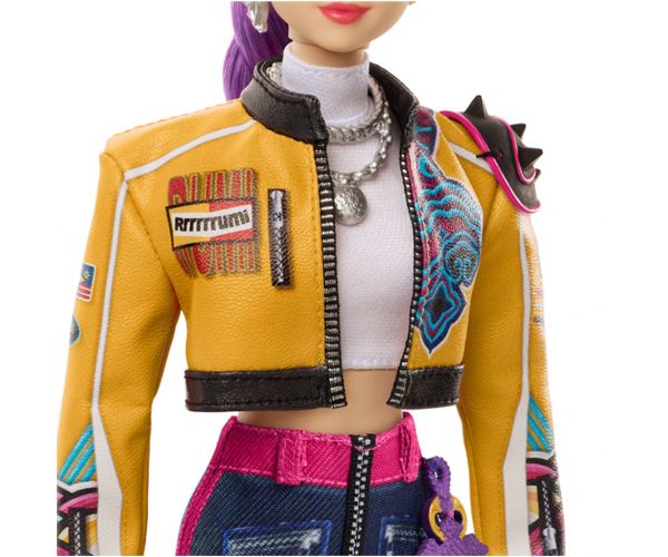 K-Pop Démonvadászok: Rumi divatbaba karddal – Mattel
