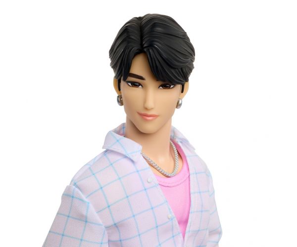 K-Pop Démonvadászok: Saja Boys Jinu divatbaba kiegészítőkkel – Mattel