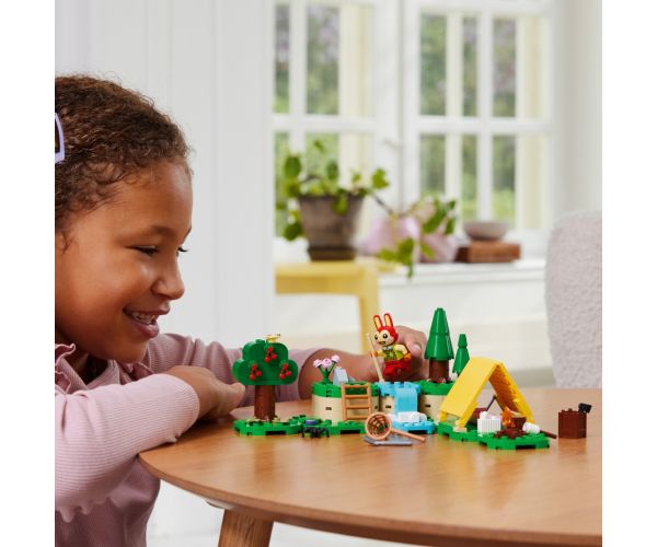 LEGO® Animal Crossing™: Bunnie szabadtéri kalandjai (77047)