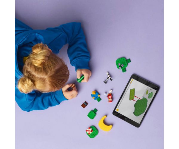 LEGO® Animal Crossing™: Csillagnézés Celeste-tel (77053)