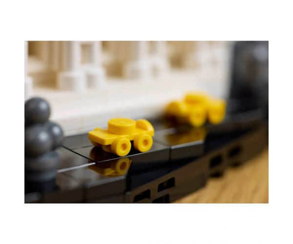 LEGO® Architecture: New York – A Nagy Alma (21066)