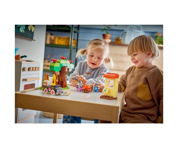 LEGO® DUPLO®: Pizzáslányok: Gombóc és Bluey (10469)