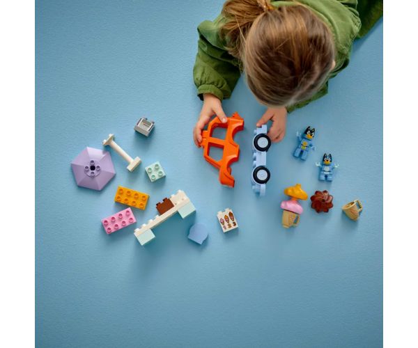 LEGO® DUPLO®: Fagyizás Bluey™-val (10458)