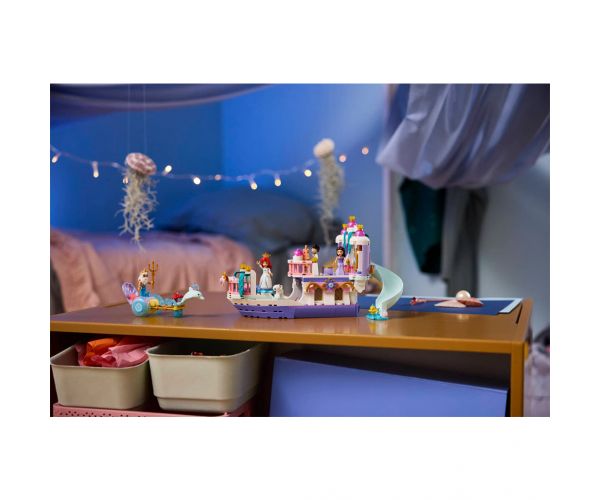 LEGO® Disney™ Ariel esküvői hajója (43299)