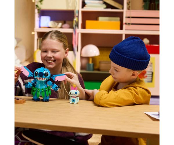 LEGO® Disney™ Stitch és Foltos (43296)