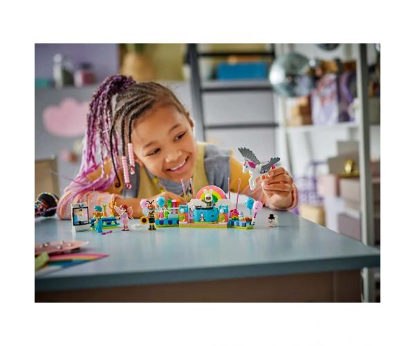 LEGO® Friends: Jelmezes buli egyszarvúval és tündérrel (42661)