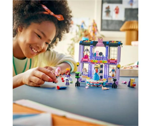 LEGO® Friends: Divatbemutató Heartlake Cityben (42685)