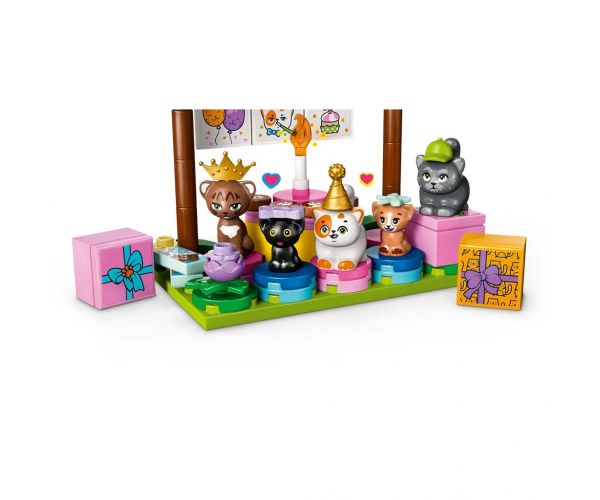 LEGO® Friends: Születésnapi cicazsúr és lombház cicáknak (42666)