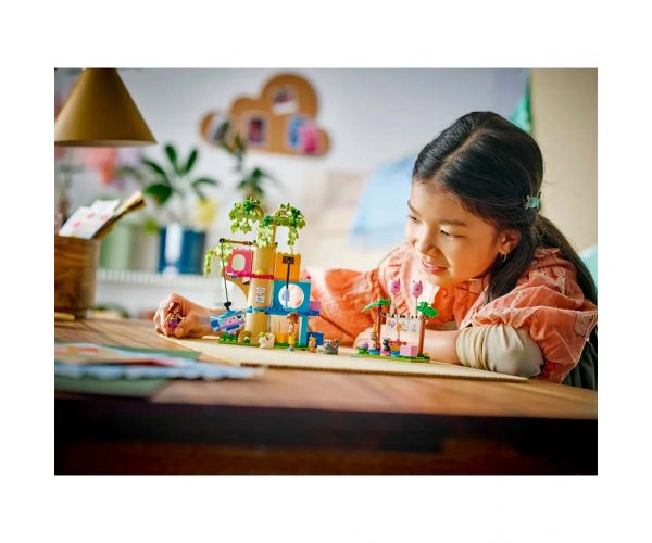 LEGO® Friends: Születésnapi cicazsúr és lombház cicáknak (42666)