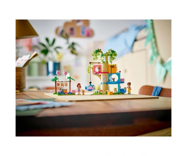 LEGO® Friends: Születésnapi cicazsúr és lombház cicáknak (42666)