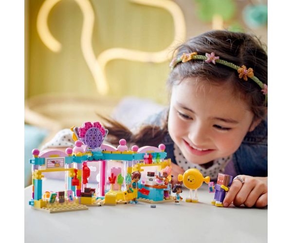 LEGO® Friends: Heartlake City édességbolt (42649)