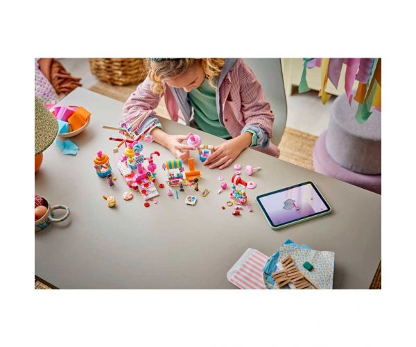 LEGO® Friends: Cukorkával és muffinnal díszített óriáskerék (42700)