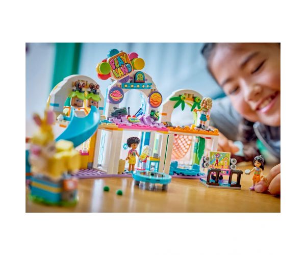 LEGO® Friends: Vidám játszóház (42686)