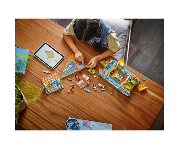 LEGO® Friends: Hajós kirándulás és kaland (42664)