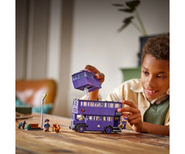 LEGO® Harry Potter™: Kalandok a Kóbor Grimbusz™-on (76446)