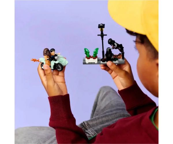 LEGO® Harry Potter: Hagrid™ és Harry menekülése a Privet Drive-ról (76459)
