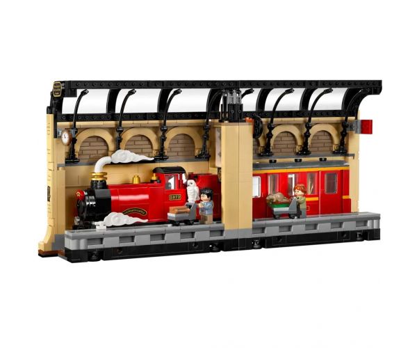 LEGO® Harry Potter: Könyvkuckó: Roxfort™ expressz (76450)