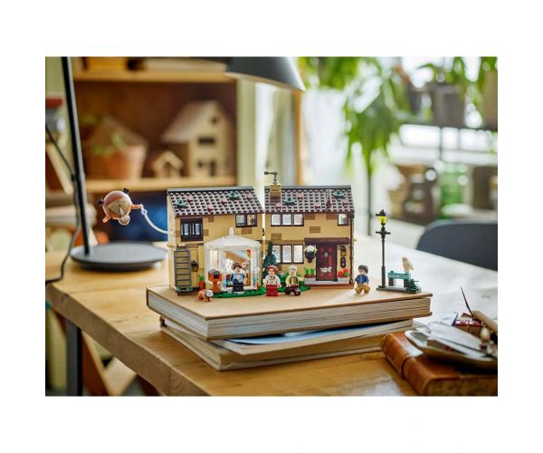 LEGO® Harry Potter: Privet Drive: Marge néni látogatása (76451)