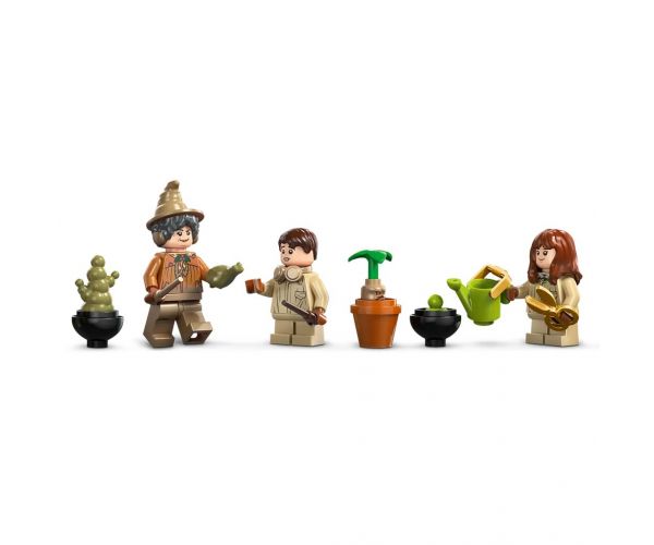 LEGO® Harry Potter: Roxfort™ kastély: Gyógynövénytanóra (76445)