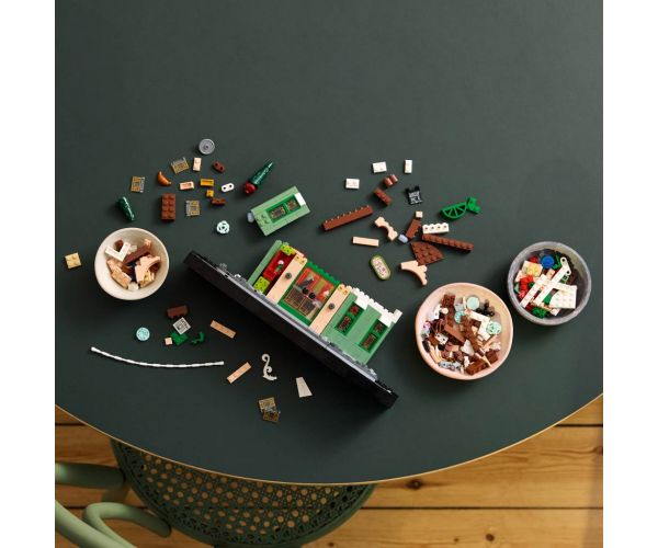 LEGO® Icons: Francia kávézó (10362)