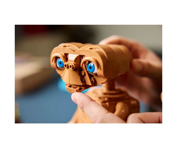 LEGO® Ideas: E.T. the Extra-Terrestrial (21370)