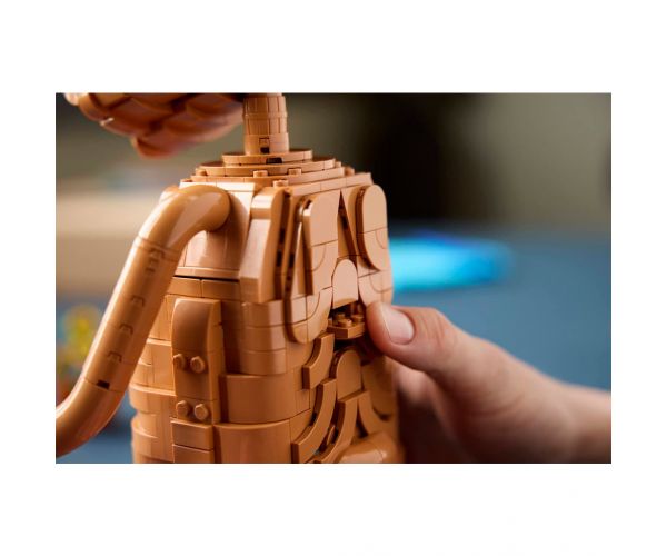 LEGO® Ideas: E.T. the Extra-Terrestrial (21370)