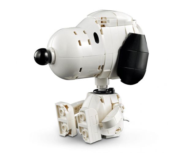 LEGO® Ideas: Peanuts: Snoopy kutyaháza (21368)