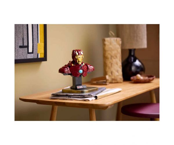 LEGO® Marvel: Vasember MK4 mellszobor (76327)