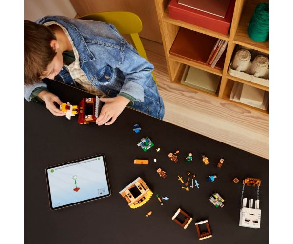 LEGO® Minecraft: A szellemléghajó és falutámadás (21273)