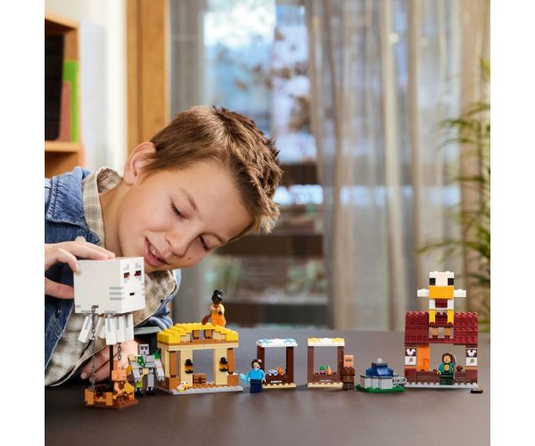 LEGO® Minecraft: A szellemléghajó és falutámadás (21273)