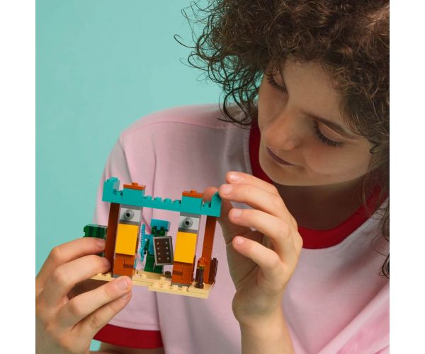 LEGO® Minecraft: Illagerek őrjárata a sivatagban (21267)