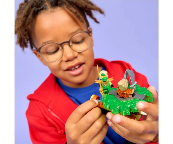 LEGO® Ninjago: Lloyd egy földszörny pörgettyűje ellen (71850)