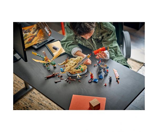 LEGO® Ninjago: Összecsapás a Sárkány Kardjánál (71871)
