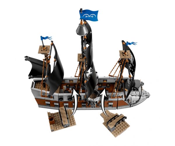 LEGO® One Piece: Garp tengeri csatahajója (75646)