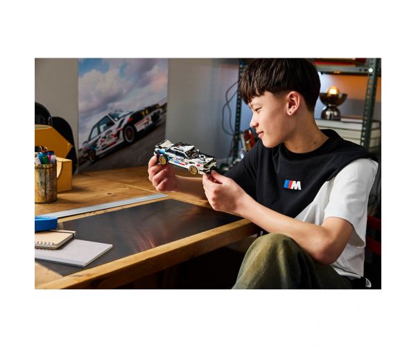 LEGO® Speed Champions: BMW M3 (E30) (77263)