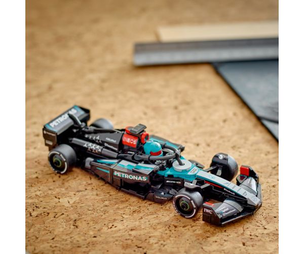 LEGO® Speed Champions: Mercedes-AMG F1® W15 versenyautó (77244)
