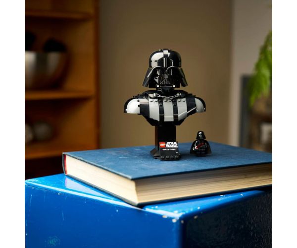 LEGO® Star Wars™: Darth Vader™ mellszobor (75439)