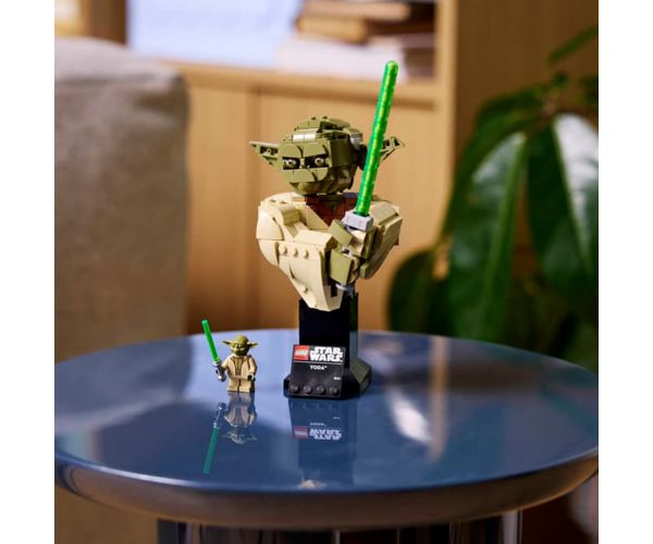 LEGO® Star Wars™: Yoda™ mellszobor (75438)