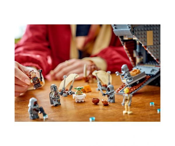 LEGO® Star Wars™: Offworld homokkúszó és Mudhorn (75453)