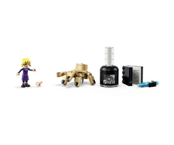 LEGO® Wednesday: Izé lakhelye (76785)
