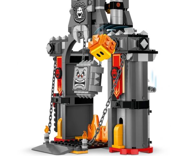 LEGO® Super Mario™: Mario Kart™ – Bowser kastélya (72039)