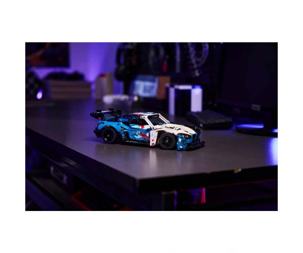 LEGO® Technic: BMW M4 GT3 EVO versenyautó (42226)
