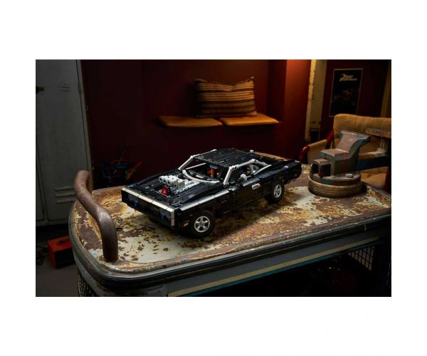 LEGO® Technic: Fast and Furious Dodge Charger R/T autó (42231)