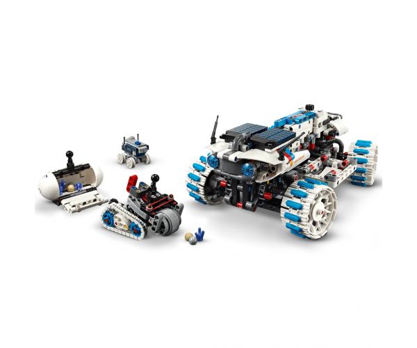 LEGO® Technic: Lunar Outpost™ holdjáró űrjármű (42211)