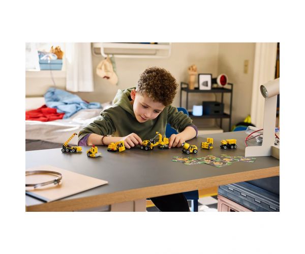 LEGO® Technic: Mini Munkagépek (42233)