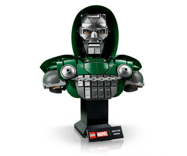 LEGO® Marvel: Doctor Doom mellszobor (76345)
